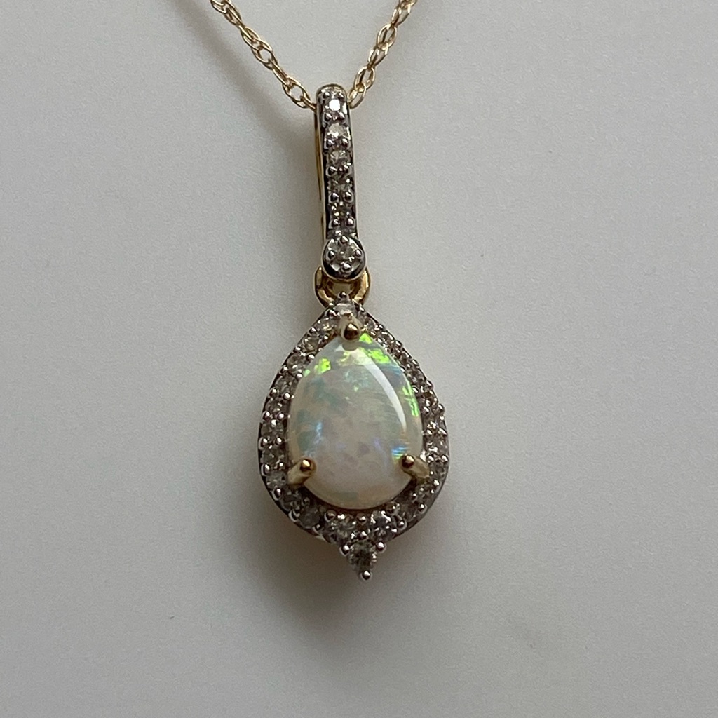10k Yellow Gold Pear Shape Opal And 0.11ct Twt. Diamond Pendant With Chain New